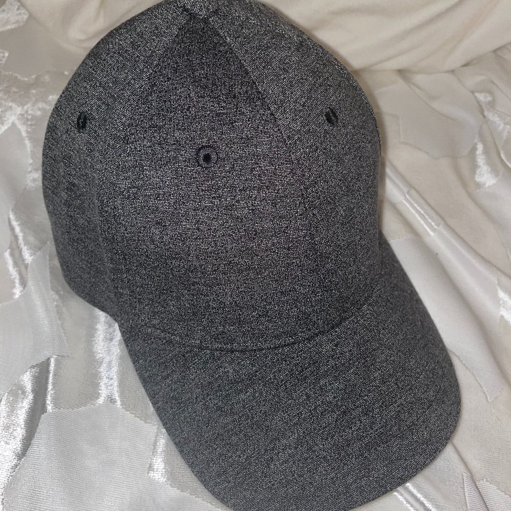 Grey Lululemon Baller Hat